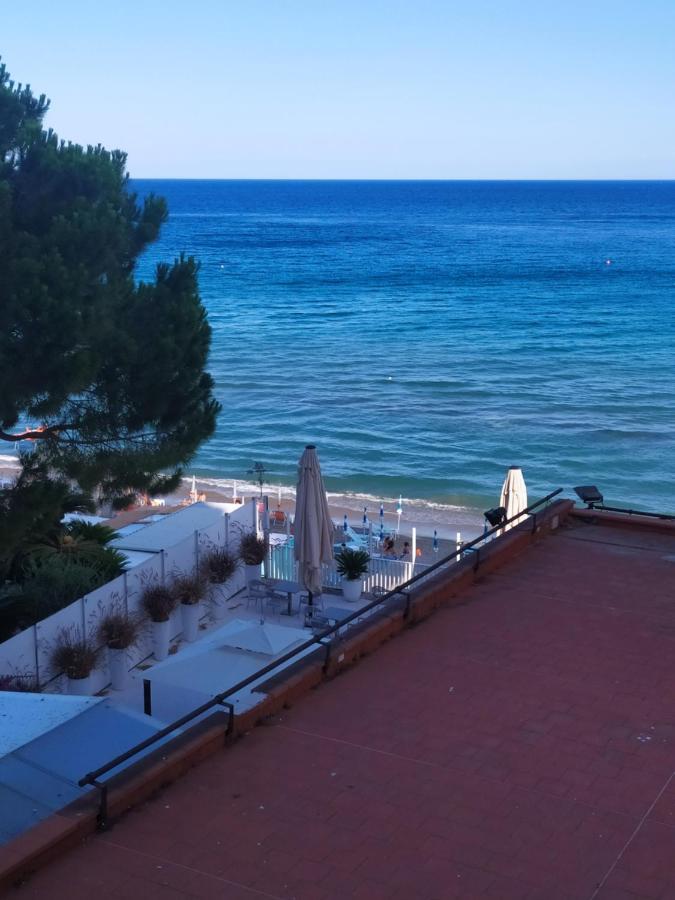 Diana Grand Hotel Alassio Exterior foto